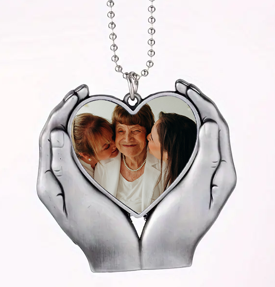 Heart in Hands Memory