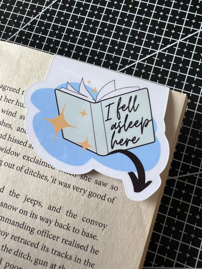 I fell askeep here | Magnetic Bookmark